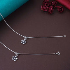 Silver Five leaf Flower Anklet