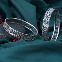 Sylora S ilver Bangles