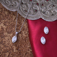 Silver Round Cut Chain Pendant Set