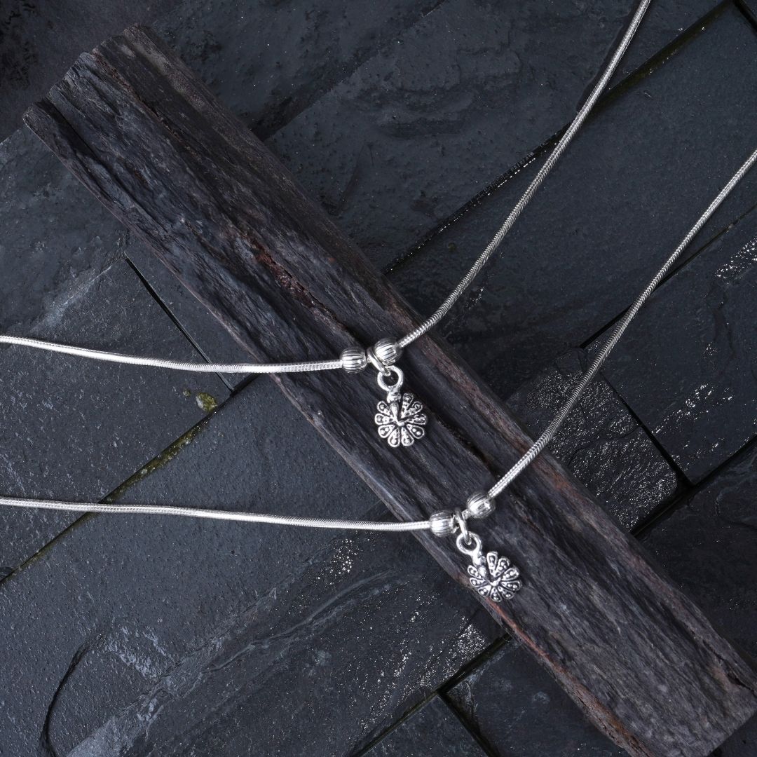 Silver Multi leaf Anklet