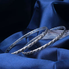 Aureza Silver Bangle