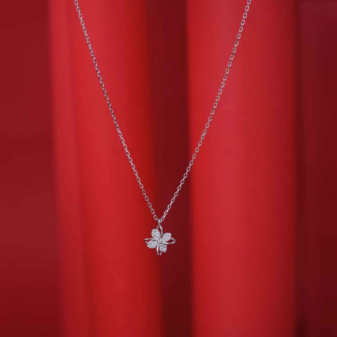 Silver Flower Snowflake Chain Pendant