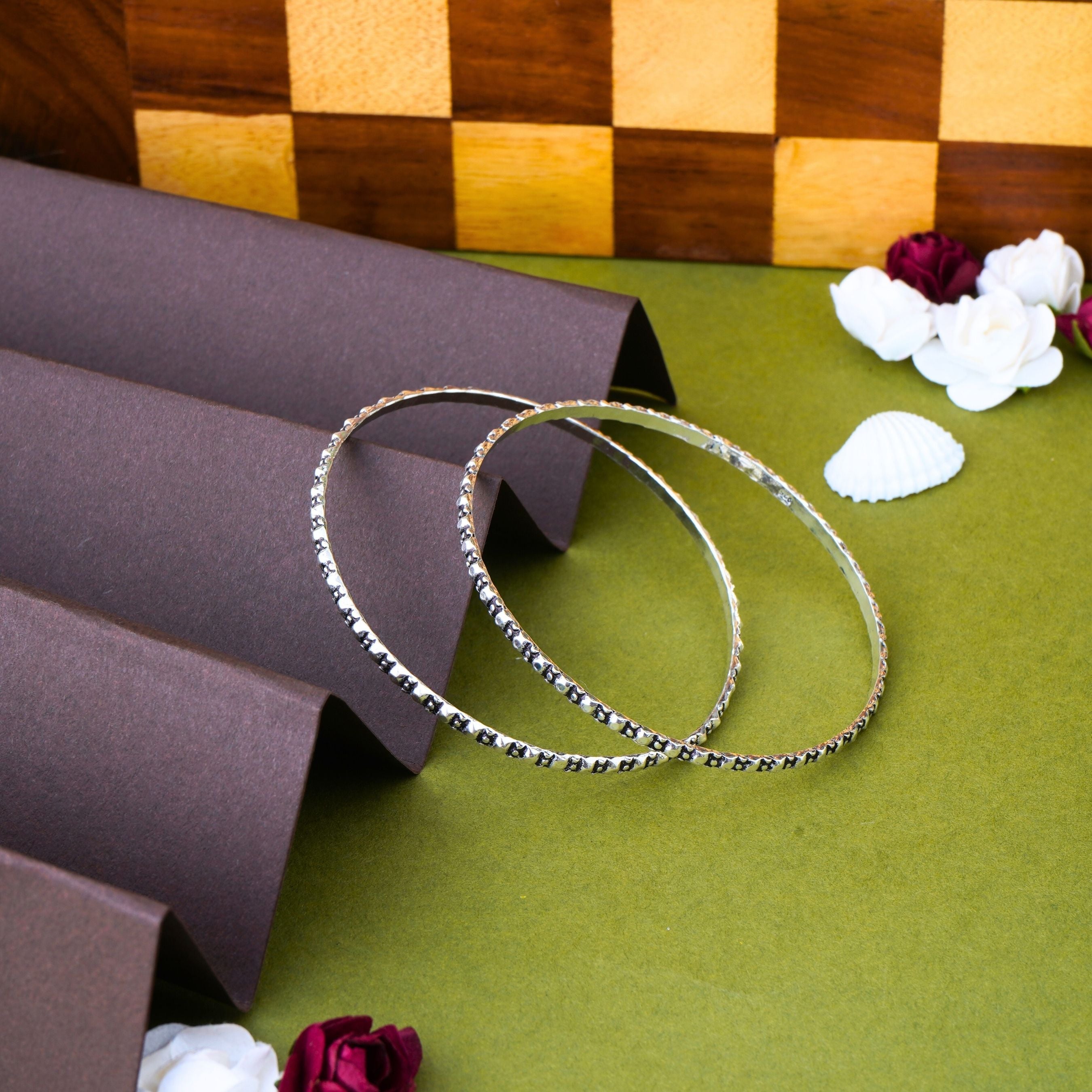 Auryana Silver Bangle