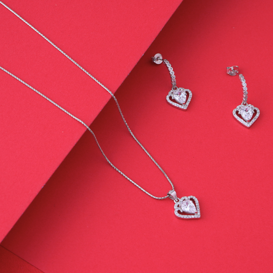 Silver Heart Cut Chain Pendant Set